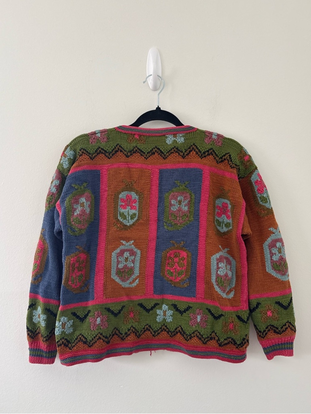 MINKHA Hand Knit 100% Cotton Floral Sweater - Picture 2 of 3
